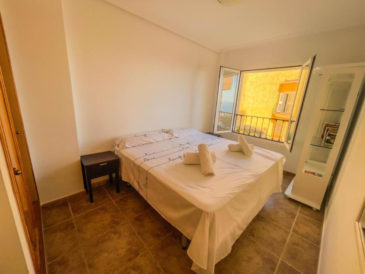 فيلا Charming Townhouse With Sea Views & Pool In Altea كاليبي المظهر الخارجي الصورة